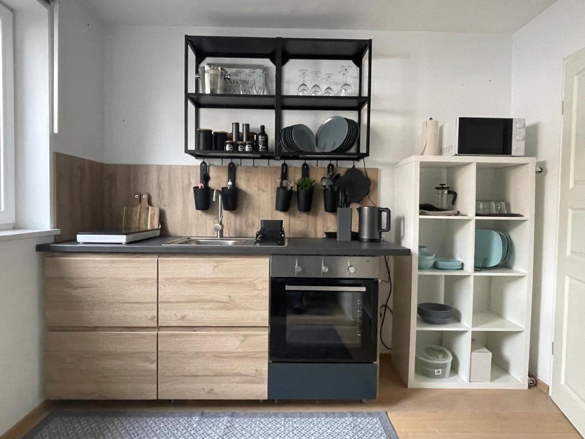 53qm Im Architektenhaus - 2 Schlafzimmer Mit Kueche Und Bad, Nur 2min Von A8 - Ruhig Und Modern Appartement