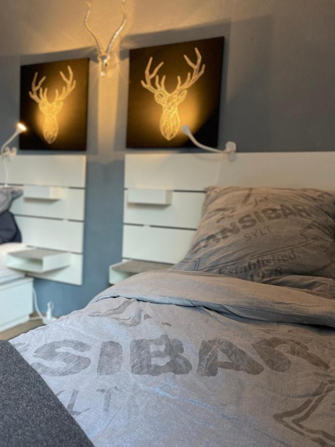53qm Im Architektenhaus - 2 Schlafzimmer Mit Kueche Und Bad, Nur 2min Von A8 - Ruhig Und Modern Irschenberg